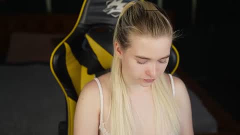 Lana online show from 06/22/26, 10:56
