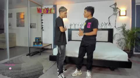 Snapshot of playhardsex chatting on 10/10/25, 10:53 online show from 10/10/25, 10:53