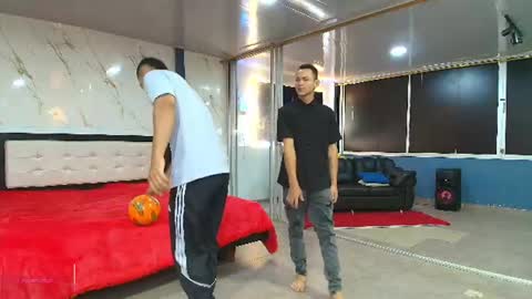   online show from 07/21/26, 09:50