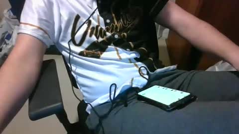 Snapshot of playitsaif11023 chatting on 03/08/25, 10:13 playitsaif11023 online show from 03/08/25, 10:13