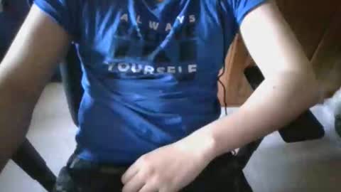 Snapshot of playitsaif11023 chatting on 11/01/25, 09:00 playitsaif11023 online show from 11/01/25, 09:00