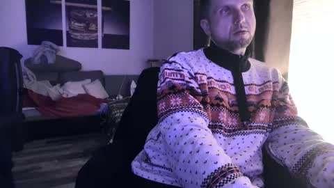 Hello ask me  . Im glad  to see you here in my room. Welcome PVT is open online show from 12/23/24, 06:27