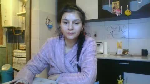 Snapshot of pleas3s_sweet chatting on 02/17/25, 03:15 pleas3s_sweet online show from 02/17/25, 03:15
