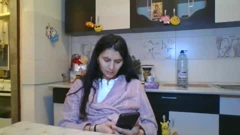 Snapshot of pleas3s_sweet chatting on 03/06/25, 11:42 pleas3s_sweet online show from 03/06/25, 11:42