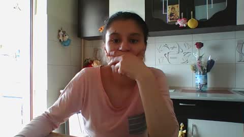 Snapshot of pleas3s_sweet chatting on 03/09/25, 10:52 pleas3s_sweet online show from 03/09/25, 10:52