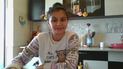 Snapshot of pleas3s_sweet chatting on 03/10/25, 07:42 pleas3s_sweet online show from 03/10/25, 07:42