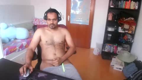 Snapshot of pleasure5845 chatting on 03/19/26, 07:12 Sam online show from 03/19/26, 07:12