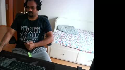 Sam online show from 07/07/26, 12:42
