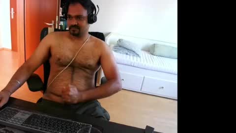 Sam online show from 07/10/26, 07:34