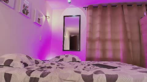 Snapshot of pleasurecompany chatting on 11/25/25, 04:34 sergio natalie online show from 11/25/25, 04:34