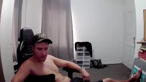 Snapshot of plkrisztian chatting on 09/27/25, 03:17 plkrisztian online show from 09/27/25, 03:17