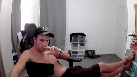 Snapshot of plkrisztian chatting on 09/29/25, 06:46 plkrisztian online show from 09/29/25, 06:46