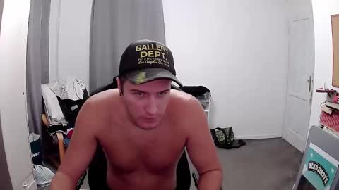 Snapshot of plkrisztian chatting on 10/05/25, 06:50 plkrisztian online show from 10/05/25, 06:50