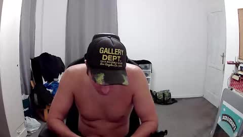 Snapshot of plkrisztian chatting on 10/22/25, 08:30 plkrisztian online show from 10/22/25, 08:30