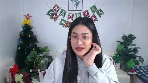 Ploysai online show from 01/13/25, 12:41