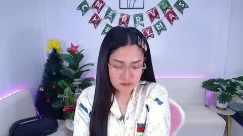 Ploysai online show from 01/06/26, 02:21