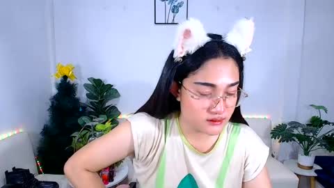 Ploysai online show from 06/14/26, 11:07