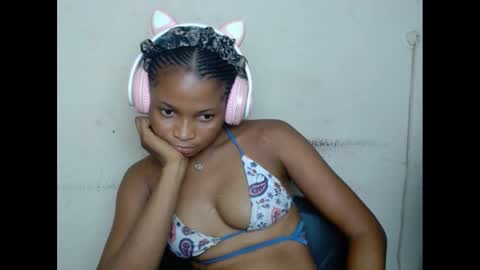 plumnjuicyx online show from 02/26/25, 08:59