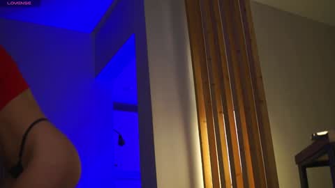 Ari online show from 10/16/25, 04:46