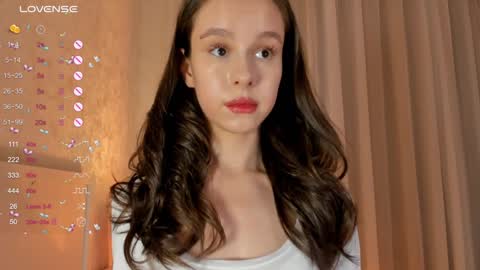 Sophie online show from 12/02/24, 06:54