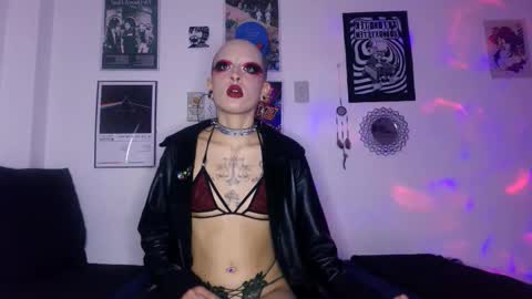    online show from 11/13/25, 10:52