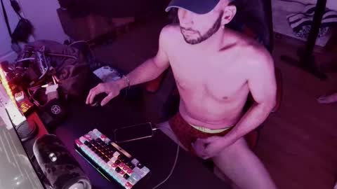 Snapshot of pmadhatter chatting on 12/17/25, 04:18 PMadHatter online show from 12/17/25, 04:18