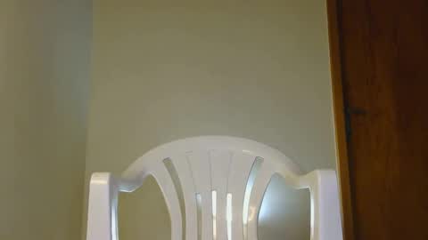 Snapshot of po3t3r0 chatting on 12/24/24, 10:39 juan online show from 12/24/24, 10:39