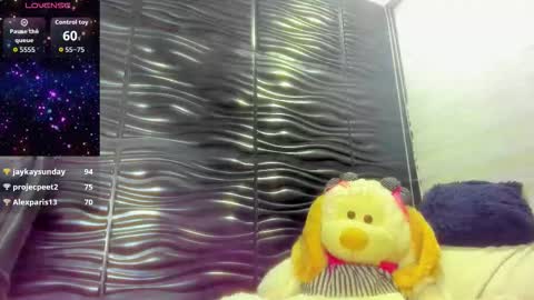 Snapshot of pocahontas_d chatting on 12/03/25, 07:16 catalina online show from 12/03/25, 07:16