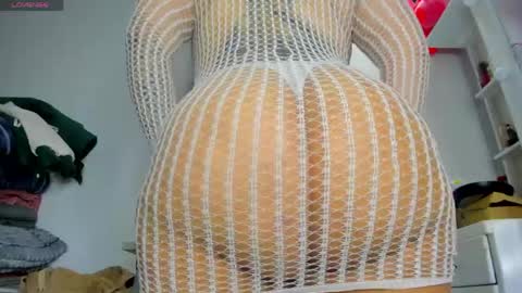 Snapshot of pocahontas_d chatting on 06/04/26, 05:35 catalina online show from 06/04/26, 05:35