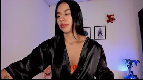 Jasmine online show from 03/10/25, 09:51