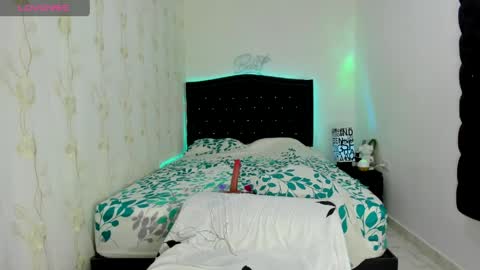 I dream of having many followers online show from 06/08/26, 01:28