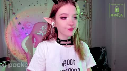 Snapshot of pocketrocket_ chatting on 10/23/25, 10:52 pocketrocket_ online show from 10/23/25, 10:52