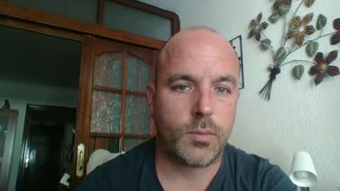 Snapshot of pocoyotop chatting on 12/05/24, 12:22 pocoyotop online show from 12/05/24, 12:22