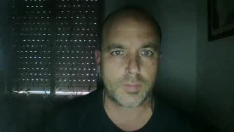 Snapshot of pocoyotop chatting on 12/23/24, 03:44 pocoyotop online show from 12/23/24, 03:44