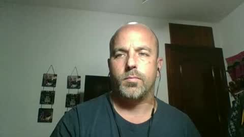 Snapshot of pocoyotop chatting on 01/17/25, 01:47 pocoyotop online show from 01/17/25, 01:47