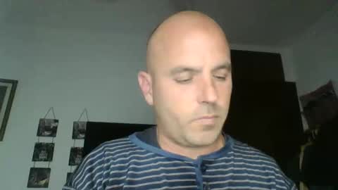 Snapshot of pocoyotop chatting on 03/05/25, 02:14 pocoyotop online show from 03/05/25, 02:14