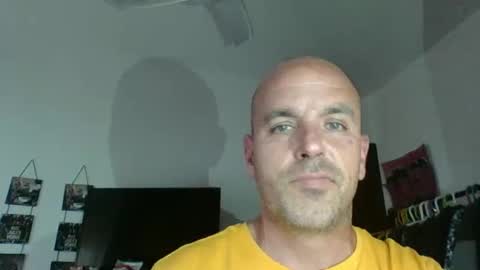 Snapshot of pocoyotop chatting on 03/07/25, 03:18 pocoyotop online show from 03/07/25, 03:18