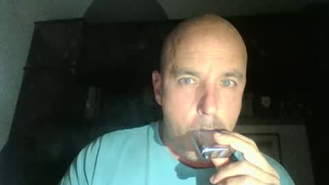 Snapshot of pocoyotop chatting on 12/14/25, 11:53 pocoyotop online show from 12/14/25, 11:53