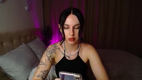 poison_inyour_mind online show from 10/22/25, 04:18