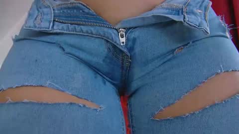 poison_milf_ online show from 10/01/25, 04:07