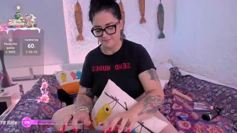 poisson_ivy_ online show from 12/21/24, 02:58