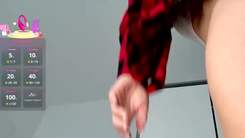 Karolina online show from 11/20/25, 09:53