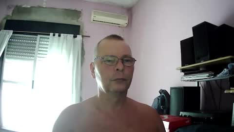 Snapshot of pol22010 chatting on 04/02/26, 02:58 Polako online show from 04/02/26, 02:58
