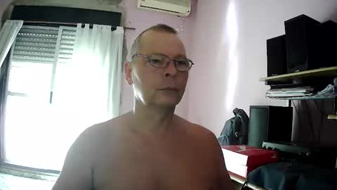 Snapshot of pol22010 chatting on 04/03/26, 02:37 Polako online show from 04/03/26, 02:37