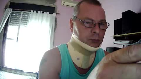 Snapshot of pol22010 chatting on 04/17/26, 03:04 Polako online show from 04/17/26, 03:04