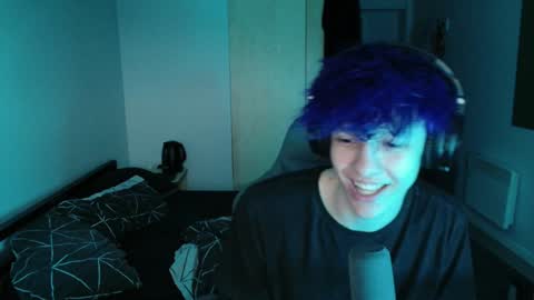 Snapshot of polarny05 chatting on 12/28/24, 03:37 Polarny online show from 12/28/24, 03:37