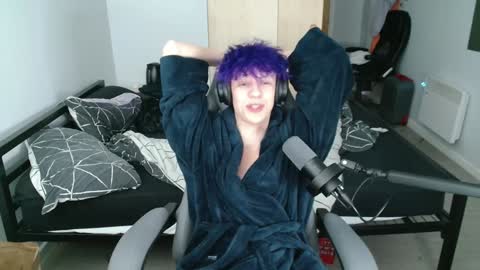 Snapshot of polarny05 chatting on 12/30/24, 05:55 Polarny online show from 12/30/24, 05:55