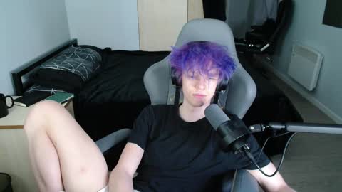 Snapshot of polarny05 chatting on 02/08/25, 04:47 Polarny online show from 02/08/25, 04:47