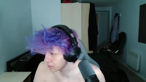 Snapshot of polarny05 chatting on 02/19/25, 06:54 Polarny online show from 02/19/25, 06:54