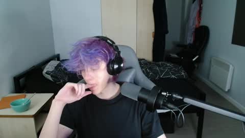 Snapshot of polarny05 chatting on 03/08/25, 07:09 Polarny online show from 03/08/25, 07:09